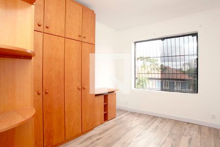 Quarto 2 de apartamento para alugar com 2 quartos, 92m² em Rio Branco, Porto Alegre
