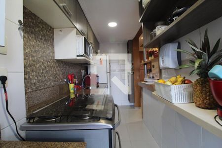 Apartamento à venda com 224m², 4 quartos e 2 vagasCozinha e Área de Serviço