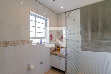 Casa à venda com 175m², 4 quartos e 2 vagasBanheiro