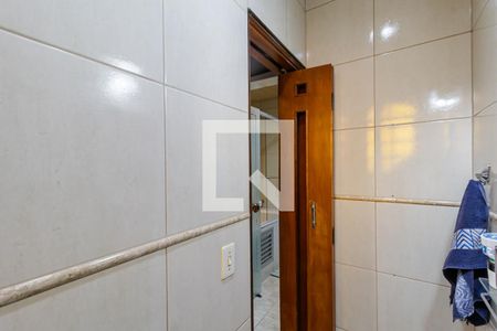 Casa à venda com 175m², 4 quartos e 2 vagasBanheiro da Suíte