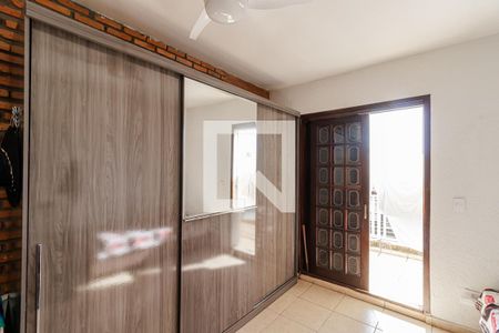 Casa à venda com 175m², 4 quartos e 2 vagasQuarto 3