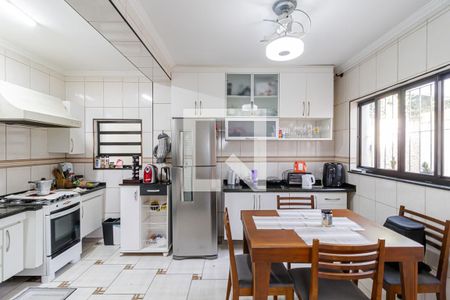 Casa à venda com 175m², 4 quartos e 2 vagasCozinha