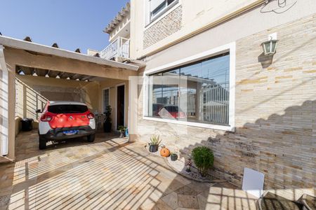 Casa à venda com 175m², 4 quartos e 2 vagasGaragem