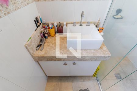 Casa à venda com 175m², 4 quartos e 2 vagasBanheiro