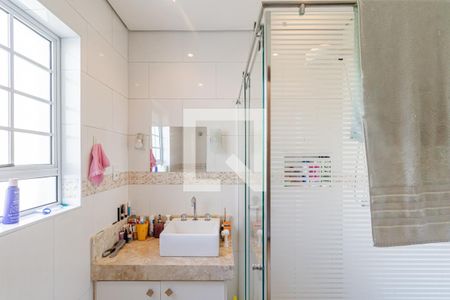 Casa à venda com 175m², 4 quartos e 2 vagasBanheiro