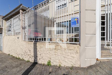 Casa à venda com 175m², 4 quartos e 2 vagasFachada