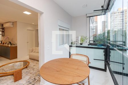 Varanda de apartamento à venda com 2 quartos, 75m² em Campo Belo, São Paulo