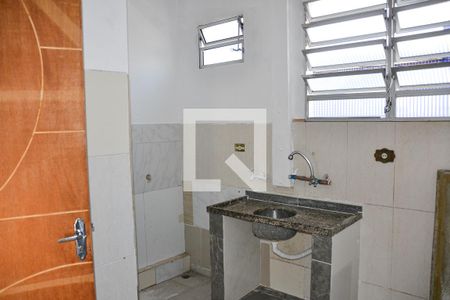 Cozinha de kitnet/studio para alugar com 1 quarto, 27m² em Nova Gerti, São Caetano do Sul