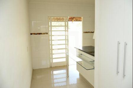 Casa de condomínio para alugar com 99m², 2 quartos e 1 vagaCozinha