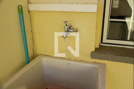 Casa de condomínio para alugar com 99m², 2 quartos e 1 vagaDetalhe da area de serviço