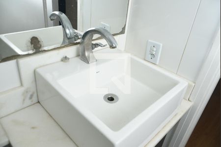 Casa de condomínio para alugar com 99m², 2 quartos e 1 vagaBanheiro - torneira