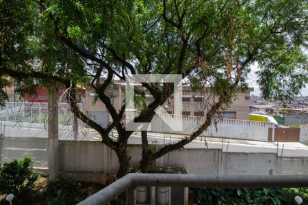 Vista de apartamento à venda com 2 quartos, 54m² em Vila Carmosina, São Paulo