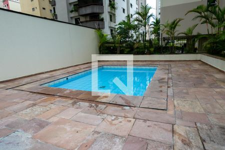 Apartamento à venda com 80m², 3 quartos e 2 vagas Apartamento à venda com 80m², 3 quartos e 2 vagasÁrea comum - Piscina