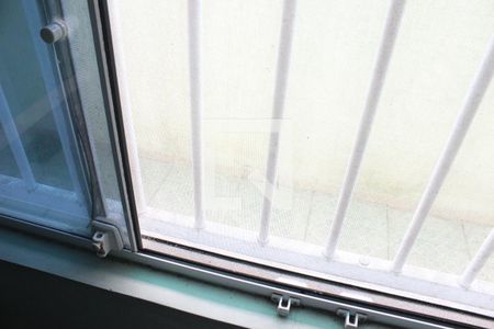 Sala de casa de condomínio para alugar com 2 quartos, 77m² em Parque São Vicente, São Vicente