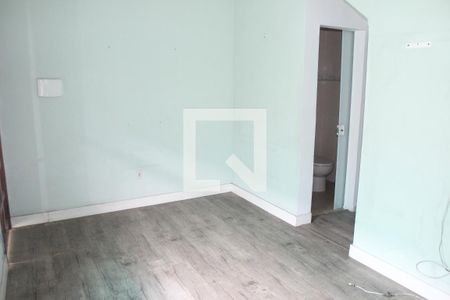 Sala de casa de condomínio para alugar com 2 quartos, 77m² em Parque São Vicente, São Vicente