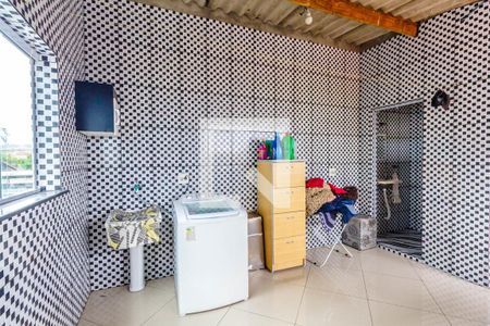 Casa para alugar com 250m², 3 quartos e 8 vagasLavanderia