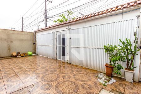 Casa para alugar com 250m², 3 quartos e 8 vagasQuintal