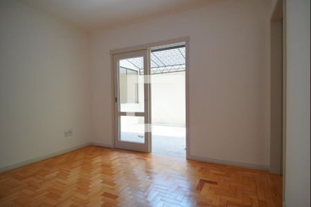 Sala de apartamento à venda com 3 quartos, 126m² em Santa Cecília, Porto Alegre