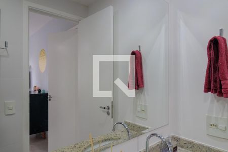 Apartamento para alugar com 57m², 2 quartos e 1 vaga Apartamento para alugar com 57m², 2 quartos e 1 vagaBanheiro da Suíte