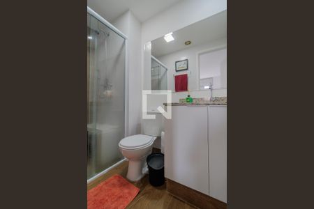 Apartamento para alugar com 57m², 2 quartos e 1 vaga Apartamento para alugar com 57m², 2 quartos e 1 vagaBanheiro da Suíte