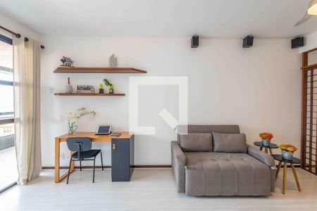 Sala de apartamento à venda com 1 quarto, 68m² em Barra da Tijuca, Rio de Janeiro