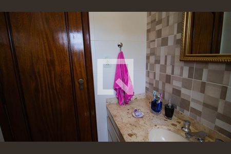 Casa para alugar com 480m², 4 quartos e 4 vagasBanheiro