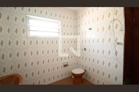 Casa para alugar com 480m², 4 quartos e 4 vagasBanheiro da despensa