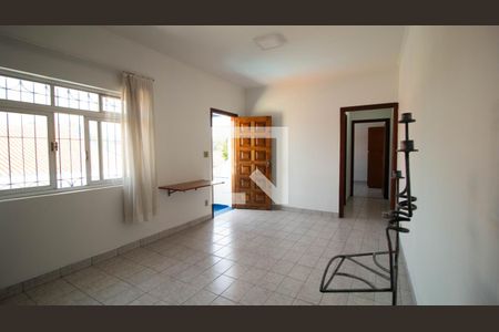 Casa para alugar com 480m², 4 quartos e 4 vagasEdicula