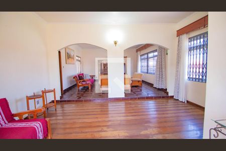 Casa para alugar com 480m², 4 quartos e 4 vagasSala 1