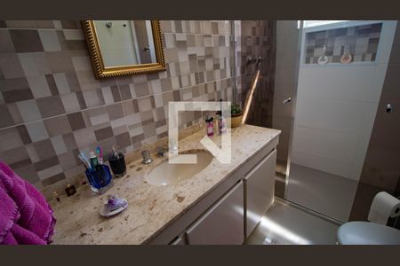 Casa para alugar com 480m², 4 quartos e 4 vagasBanheiro