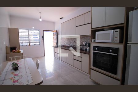 Casa para alugar com 480m², 4 quartos e 4 vagasCozinha - Armários