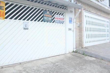 Casa à venda com 140m², 3 quartos e 2 vagasFachada