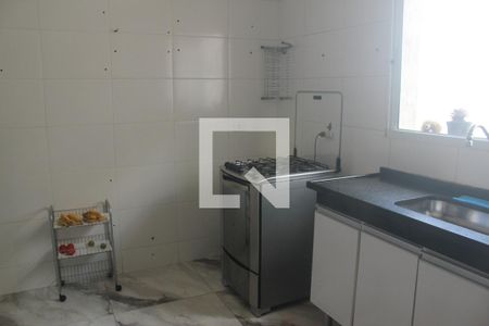 Casa à venda com 140m², 3 quartos e 2 vagasCozinha