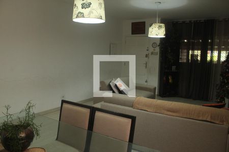 Sala de casa à venda com 3 quartos, 140m² em Jardim Satelite, São Paulo