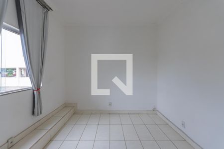 Sala de Estar de casa para alugar com 3 quartos, 400m² em Planalto, Belo Horizonte