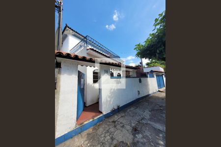 Casa à venda com 120m², 2 quartos e 1 vaga Casa à venda com 120m², 2 quartos e 1 vagaFachada da Casa