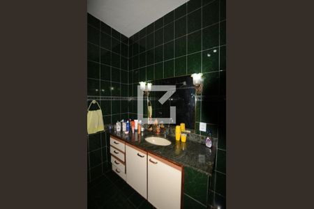 Casa à venda com 120m², 2 quartos e 1 vagaBanheiro