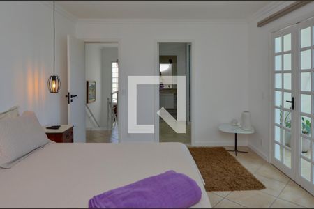 Casa de condomínio à venda com 450m², 5 quartos e 1 vagaSuite 2