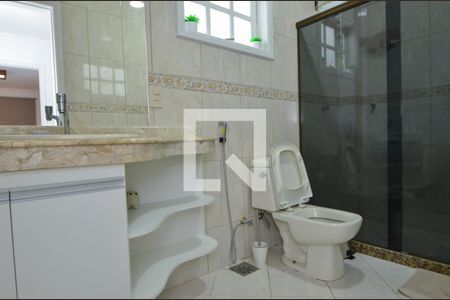 Casa de condomínio à venda com 450m², 5 quartos e 1 vagaBanheiro da suíte 2