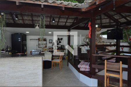 Casa de condomínio à venda com 450m², 5 quartos e 1 vagaÁrea externa