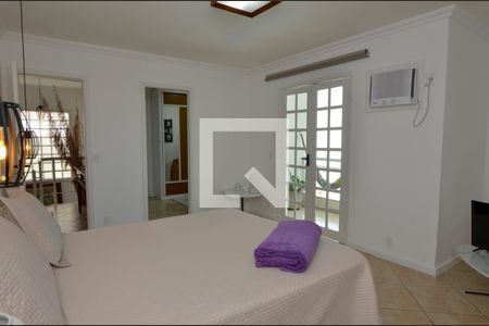 Casa de condomínio à venda com 450m², 5 quartos e 1 vagaSuite 2