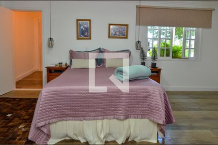 Casa de condomínio à venda com 450m², 5 quartos e 1 vagaSuite 1