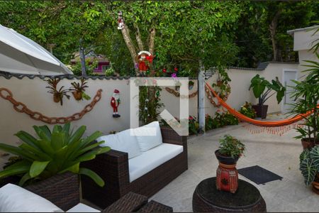 Casa de condomínio à venda com 450m², 5 quartos e 1 vagaÁrea externa