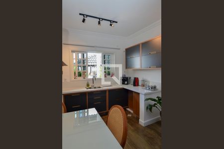 Casa de condomínio à venda com 450m², 5 quartos e 1 vagaCozinha