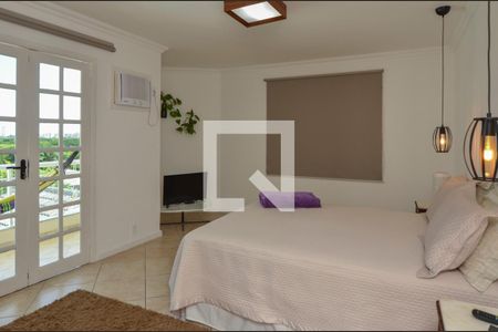 Casa de condomínio à venda com 450m², 5 quartos e 1 vagaSuite 2