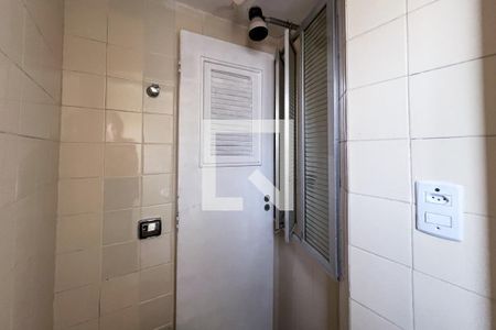 Apartamento à venda com 61m², 2 quartos e 1 vagaBanheiro de Serviço