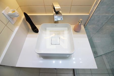 Apartamento à venda com 84m², 3 quartos e 2 vagasQuarto 1 - Suíte Banheiro