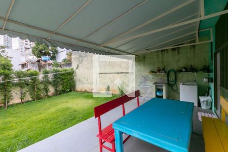 Casa à venda com 300m², 4 quartos e 2 vagasQuintal