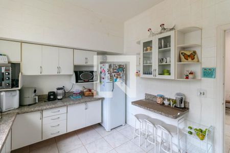 Casa à venda com 300m², 4 quartos e 2 vagasCozinha