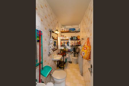 Casa à venda com 300m², 4 quartos e 2 vagasÁrea de Serviço